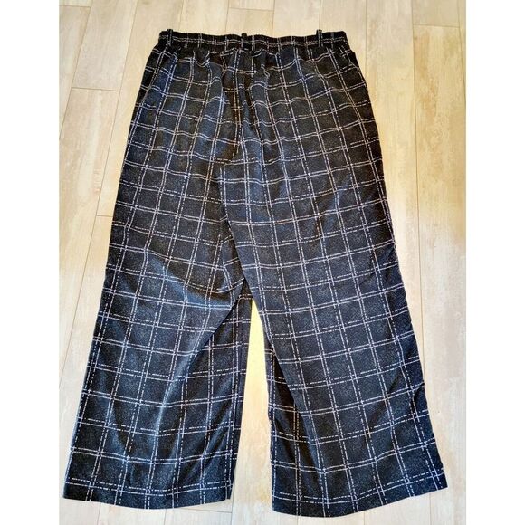 Torrid 16 Pull-On Wide Leg High-Rise Pants B/W Squares Button Zip Pockets - Picture 3 of 6